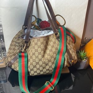 🔥 🔥 Authentic Gucci GG Signature Classic Bag 🔥🔥